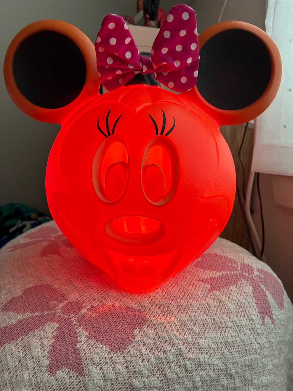Disney Minnie Mouse pumpkin blow mold